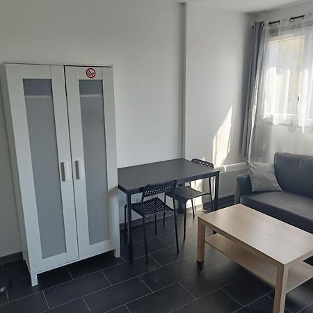 Studio Equipe Pres De Paris Argenteuil Luaran gambar